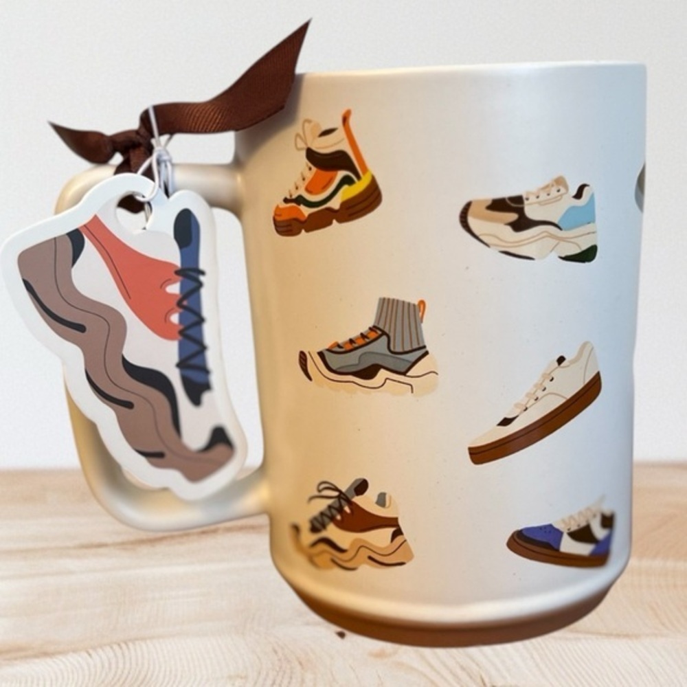 Eccolo - 3/$48 - ‘Sneakers’ Ceramic double sided mug. NWT. Firm!